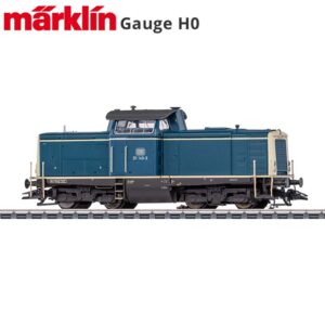 Class 211 Diesel Locomotive <br> M38100