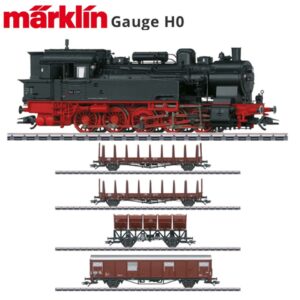 Class 94.5-17 Steam Locomotive & Freight 4 Cars