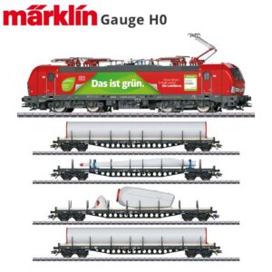 Class 193 Electric Locomotive & Freight Cars