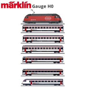 Class Re 460 Electric Locomotive & Passanger 3 Cars