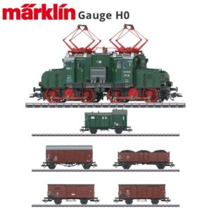 Class E 71.1 Electric Locomotive & Freight Cars