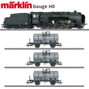 Class 44 Steam Locomotive & Freight Cars